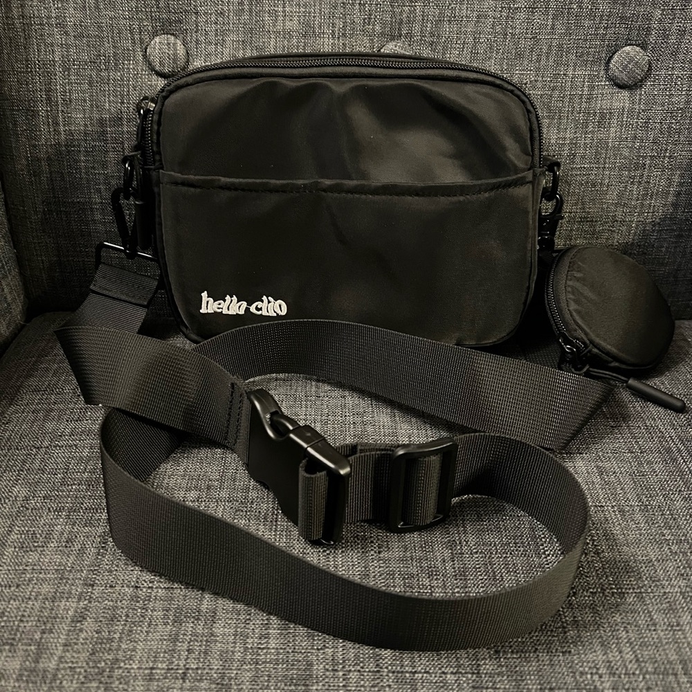 The Original Hello Clio Kindle Belt Bag—Black